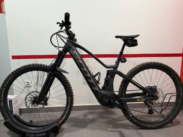 Used Scott Genius eRIDE 910 2023 2023 Mountainbike, Black, 29 — image 2 of 4