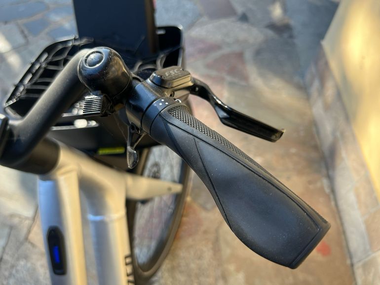 Gebrauchtes Specialized Turbo Como SL 5.0 2022 2022 Urban, Hellgrau — Bild 5 von 11