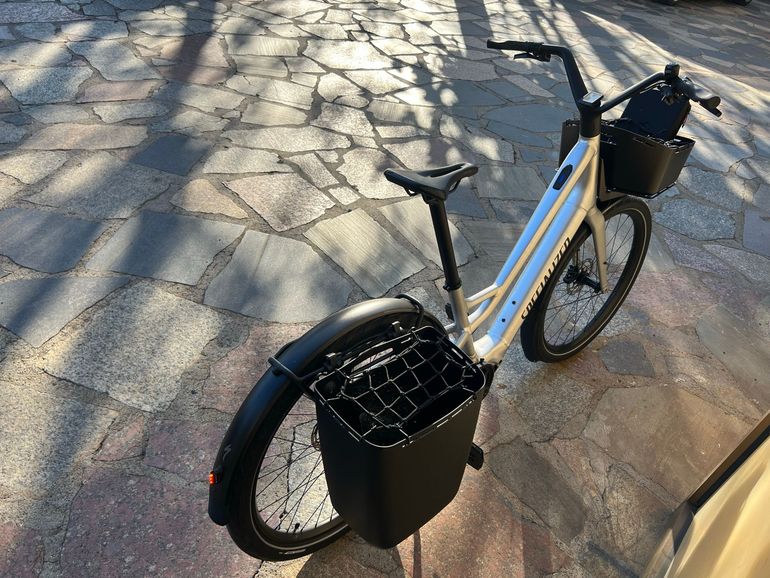 Gebrauchtes Specialized Turbo Como SL 5.0 2022 2022 Urban, Hellgrau — Bild 2 von 11