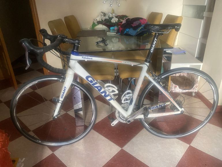 Gebrauchtes Giant Defy 1 2013 2013 Road & Gravel, Weiß — Bild 3 von 4