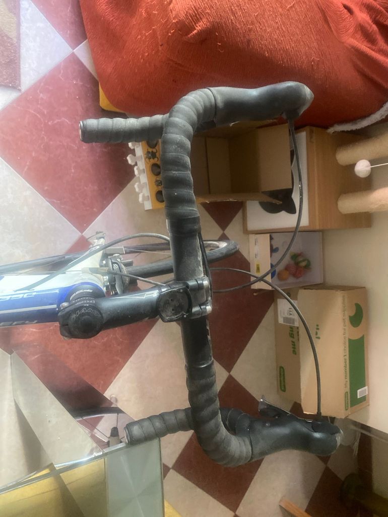 Gebrauchtes Giant Defy 1 2013 2013 Road & Gravel, Weiß — Bild 4 von 4