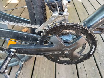 Used Giant Revolt 2 2024 2024 Road & Gravel, Red — image 4 of 5