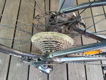 Used Giant Revolt 2 2024 2024 Road & Gravel, Red — image 3 of 5