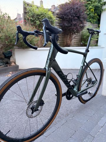 Gebrauchtes Giant Defy, Advanced 1 2021 2021 Road & Gravel, Grün — Bild 2 von 7