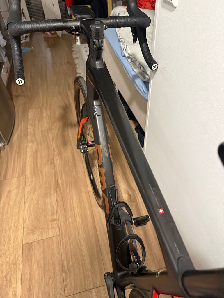Used BMC Roadmachine Shimano Ultegra Di2 2018 Road & Gravel, Black — image 5 of 10