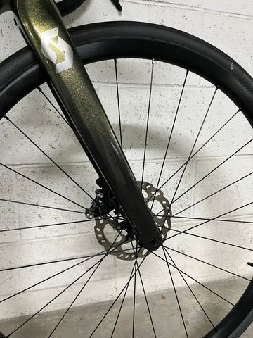 Scott Addict 30 2023 2023 Road & Gravel usato, Nero — immagine 6 di 9
