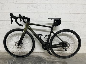 Scott Addict 30 2023 2023 Road & Gravel usato, Nero — immagine 2 di 9