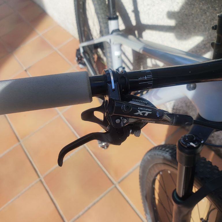 Used Trek Procaliber 9.8 SL 2019 2019 Mountainbike, Light Gray, 27.5, 29 — image 6 of 7