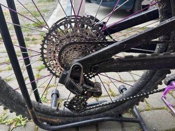 Tweedehands Canyon Torque:ON CF 8 2023 2023 Mountainbike — afbeelding 5 van 6
