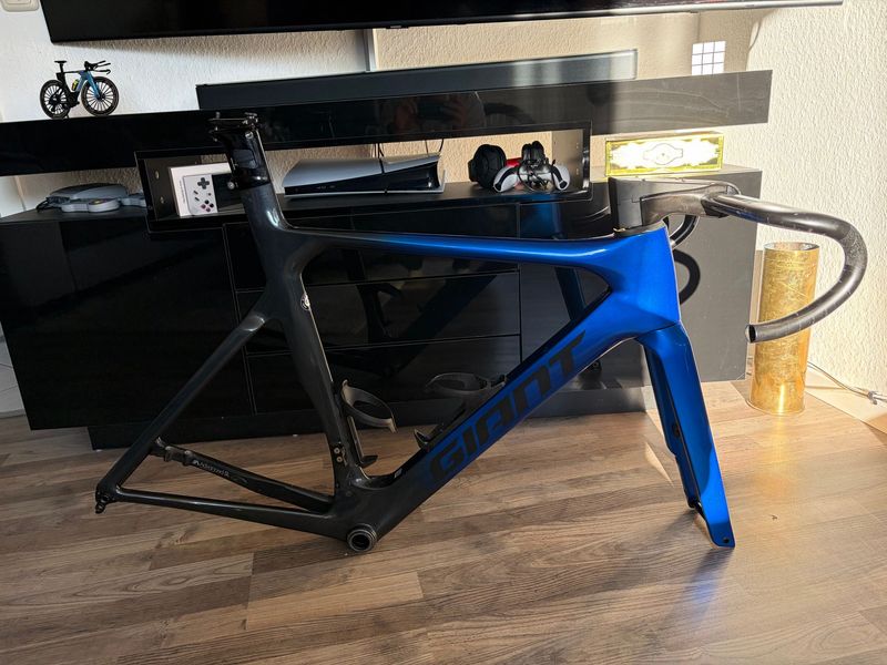 Giant Propel Advanced SL 0 Disc Red 2020 Frameset 2020 Road & Gravel de segunda mano