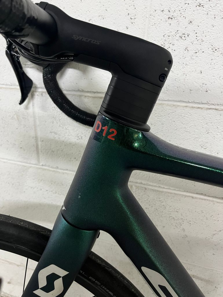 Scott Addict 20 2022 2022 Road & Gravel usato, Verde — immagine 3 di 10