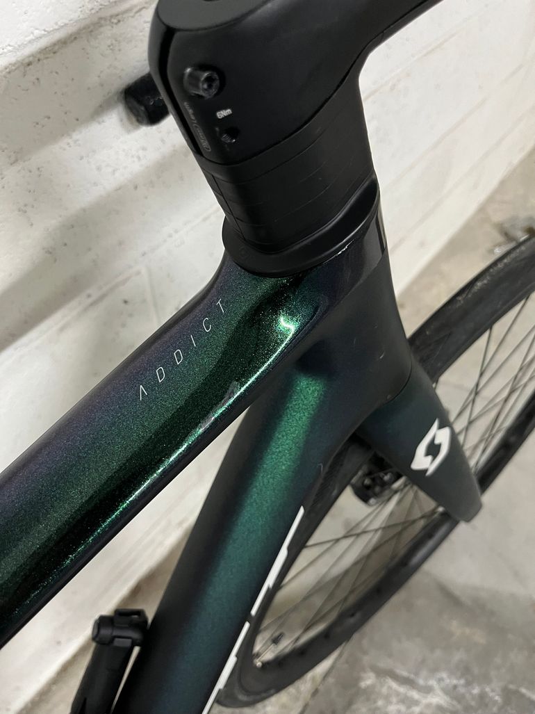 Scott Addict 20 2022 2022 Road & Gravel usato, Verde — immagine 5 di 10