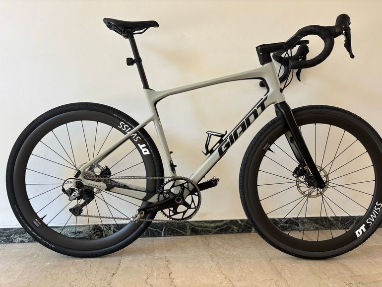 Gebrauchtes Giant revolt advanced 1 Custom Shimano GRX 2024 Road & Gravel, Hellgrau — Bild 2 von 6
