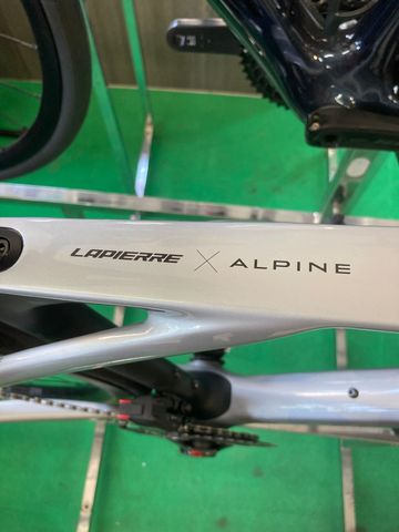 Used Lapierre Xelius SRAM Red eTap AXS 2025 Road & Gravel, Light Gray — image 3 of 5