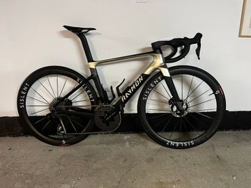 Gebrauchtes Raymon arva Custom Shimano Dura Ace Di2 2026 Road & Gravel, Schwarz — Bild 1 von 3