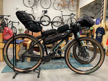 Used Orbea ALMA H10 EAGLE 2021 + bolsas Bikepacking 2021 Mountainbike, Black, 29 — image 6 of 6