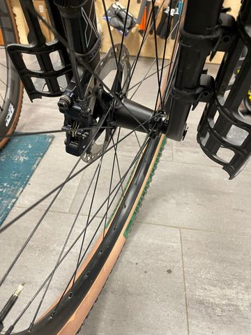 Used Orbea ALMA H10 EAGLE 2021 + bolsas Bikepacking 2021 Mountainbike, Black, 29 — image 2 of 6