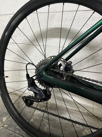 Scott Addict 20 2022 2022 Road & Gravel usato, Verde — immagine 8 di 9