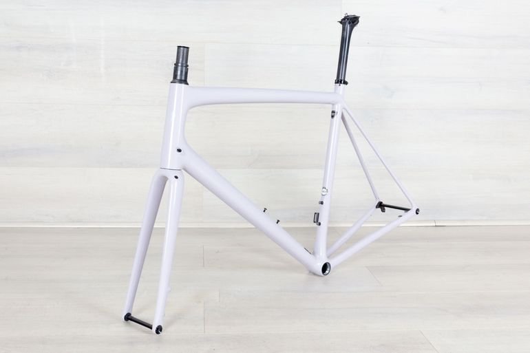 Used Specialized Aethos Frameset 2022 Road & Gravel, Light Gray — image 9 of 9