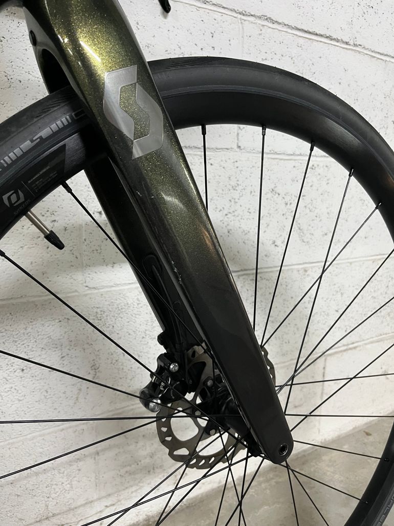Scott Addict 30 2023 2023 Road & Gravel usato, Nero — immagine 6 di 11