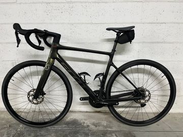 Scott Addict 30 2023 2023 Road & Gravel usato, Nero — immagine 1 di 11