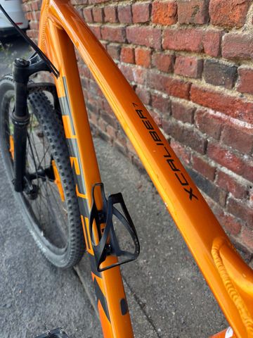 Used Trek X-Caliber 7 2021 2021 Mountainbike, Orange, 29 — image 10 of 21