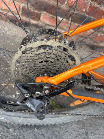 Used Trek X-Caliber 7 2021 2021 Mountainbike, Orange, 29 — image 8 of 21