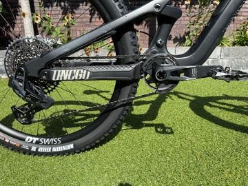 YT Jeffsy Core 4 2025 Mountainbike d'occasion — image 10 sur 11