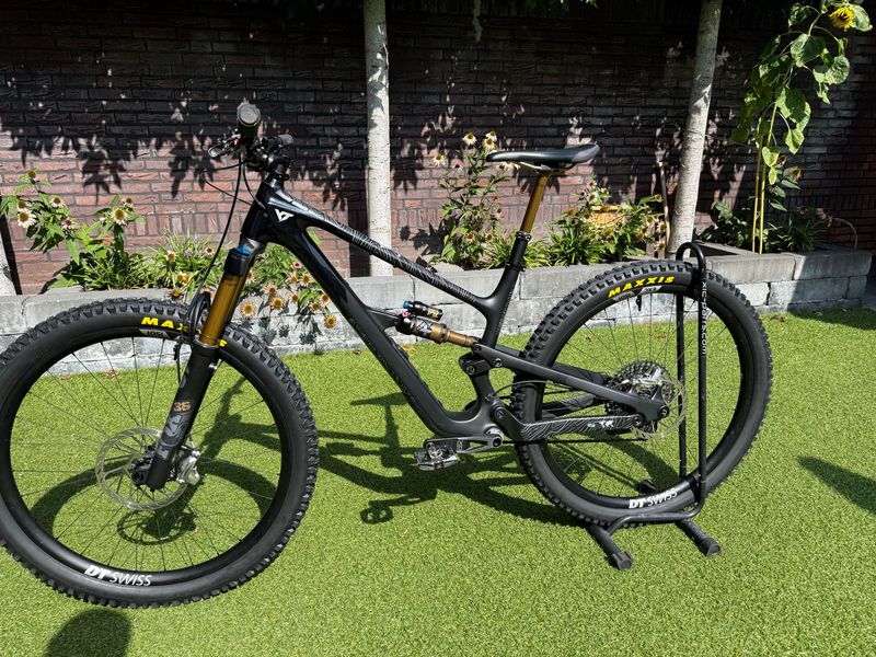 YT Jeffsy Core 4 2025 MTB d'occasion