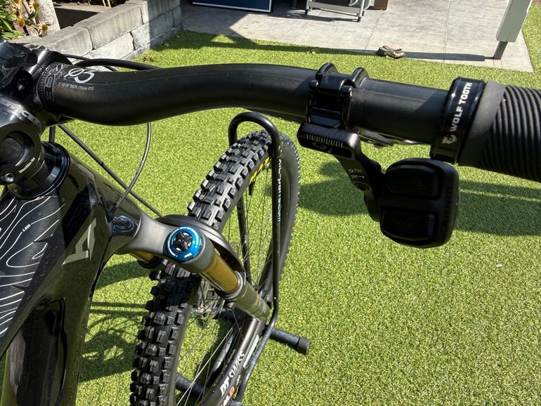 YT Jeffsy Core 4 2025 Mountainbike d'occasion — image 9 sur 11