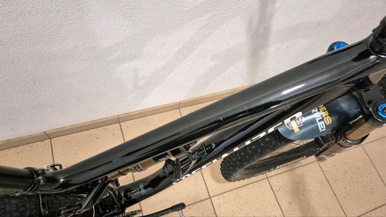 Used Specialized Epic EVO Pro 2022 2022 Mountainbike, Black — image 6 of 16