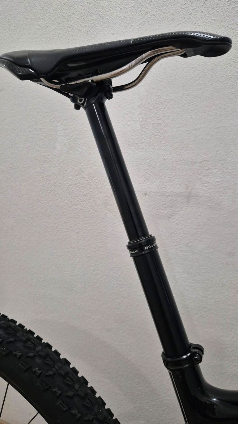 Used Specialized Epic EVO Pro 2022 2022 Mountainbike, Black — image 11 of 16