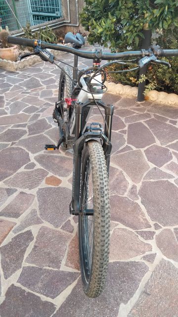 Brugt Fantic XTF 1.5 2024 2024 Mountainbike — billede 6 af 7