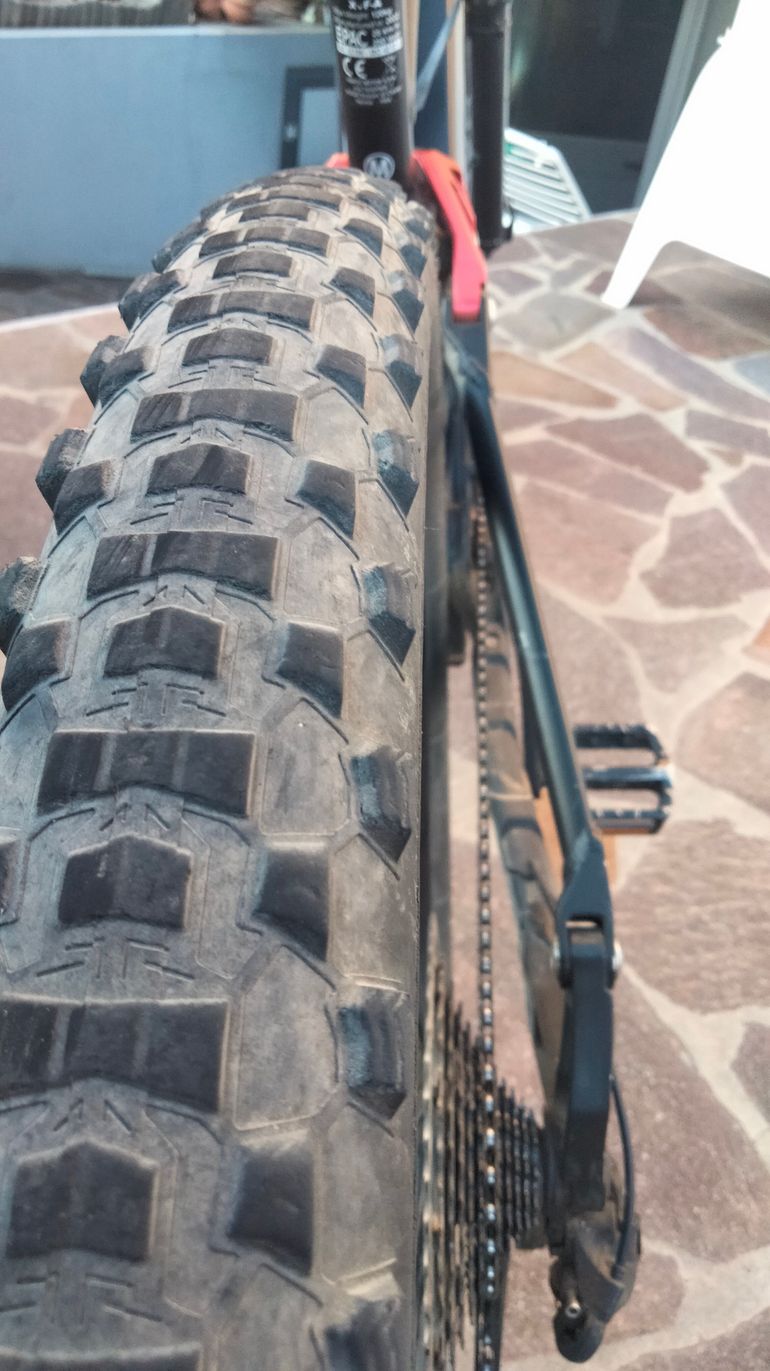 Brugt Fantic XTF 1.5 2024 2024 Mountainbike — billede 7 af 7