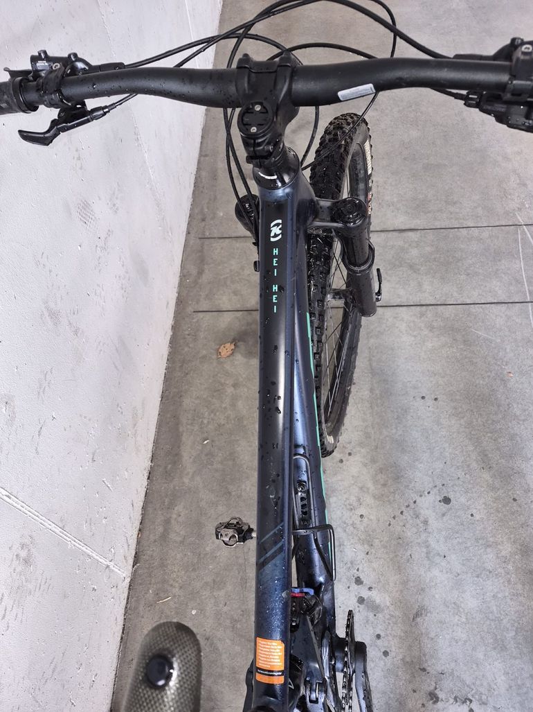 Used Kona Hei Hei 2022 2022 Mountainbike, Blue, 29 — image 4 of 7