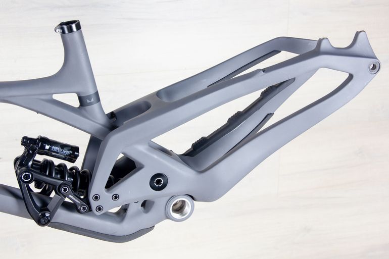 Used Evil Wreckoning V3 Frame Set Frameset Frameset 2022 Mountainbike, Light Gray — image 6 of 7