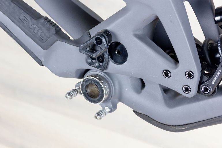Used Evil Wreckoning V3 Frame Set Frameset Frameset 2022 Mountainbike, Light Gray — image 3 of 7