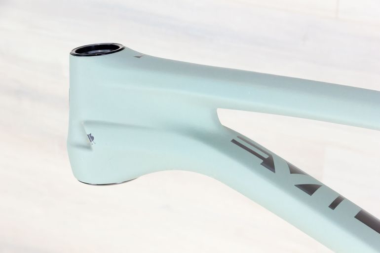 Used Evil Offering V3 LS Frameset 2022 Mountainbike, Light Gray — image 8 of 8