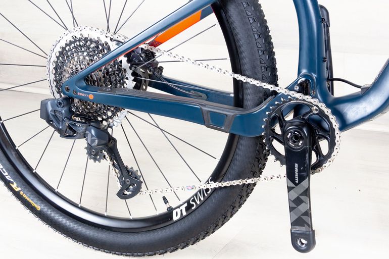 Used Orbea Oiz 2020 Mountainbike, Blue — image 3 of 17