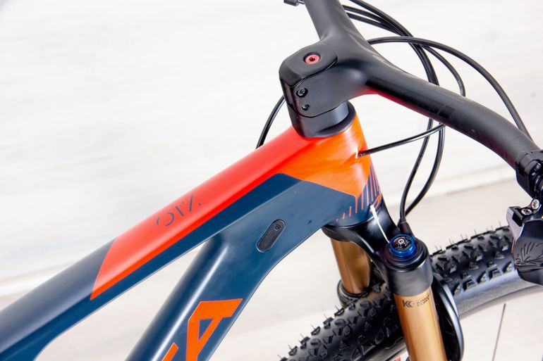 Used Orbea Oiz 2020 Mountainbike, Blue — image 6 of 17