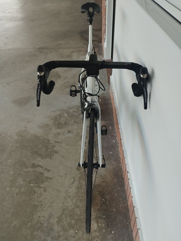 Used Giant Tcr Shimano Ultegra 2010 Road & Gravel, White — image 7 of 9