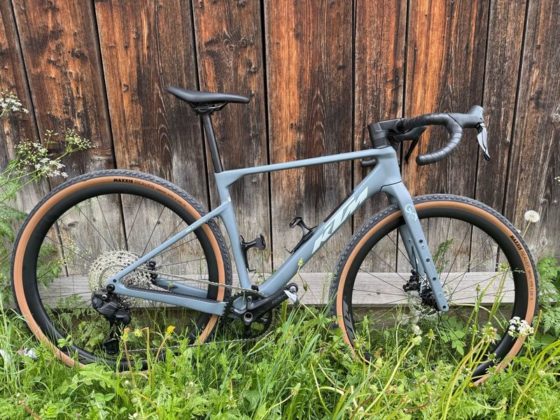 Used KTM GRAVELATOR Shimano GRX Di2 2026 Road & Gravel