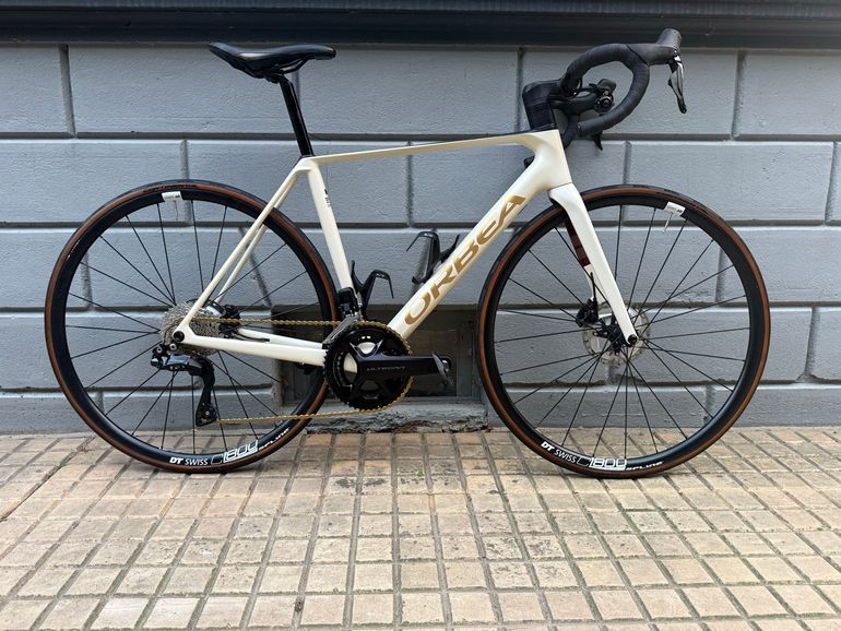 Käytetty Orbea Orca Shimano 105 Di2 2024 Road & Gravel — kuva 13 / 16