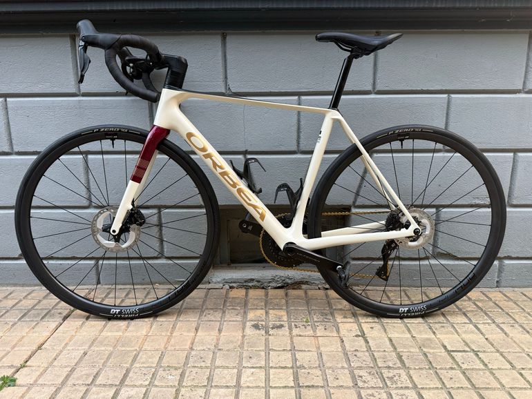Käytetty Orbea Orca Shimano 105 Di2 2024 Road & Gravel — kuva 9 / 16