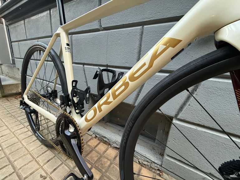 Käytetty Orbea Orca Shimano 105 Di2 2024 Road & Gravel — kuva 7 / 16