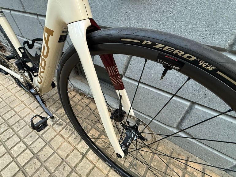 Käytetty Orbea Orca Shimano 105 Di2 2024 Road & Gravel — kuva 5 / 16