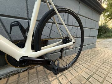Käytetty Orbea Orca Shimano 105 Di2 2024 Road & Gravel — kuva 12 / 16
