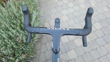 Canyon Aeroad CF SLX 8 Disc eTap 2022 2022 Road & Gravel usato, Bianco — immagine 10 di 17