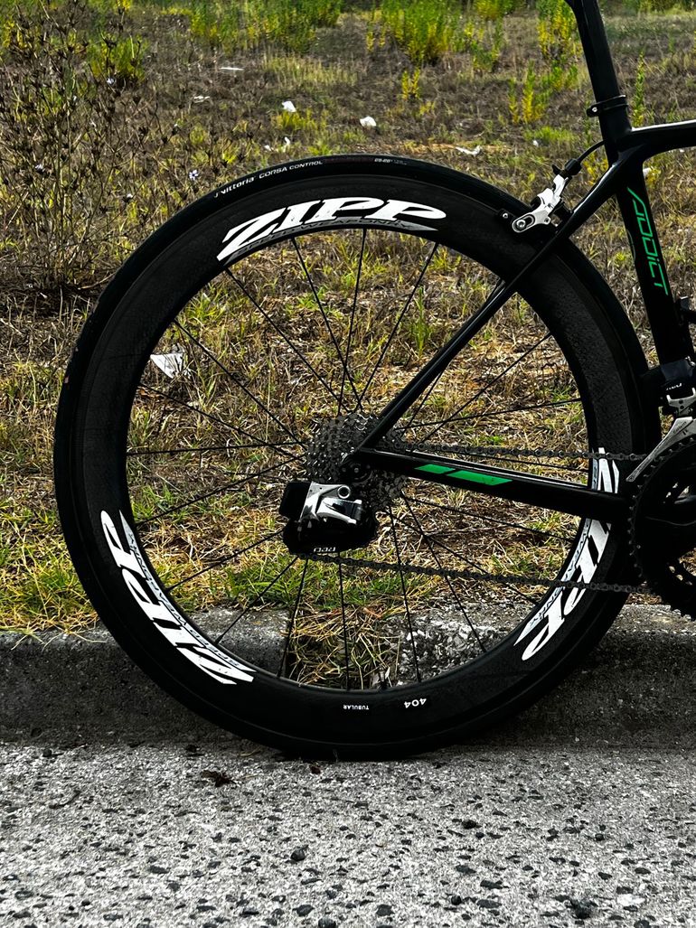 Used Scott Addict SRAM Red eTap 2016 Road & Gravel, Black — image 6 of 9