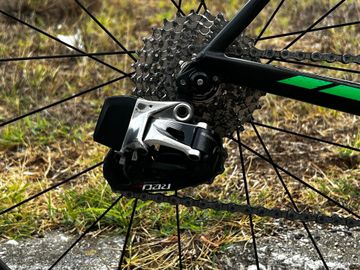 Used Scott Addict SRAM Red eTap 2016 Road & Gravel, Black — image 8 of 9